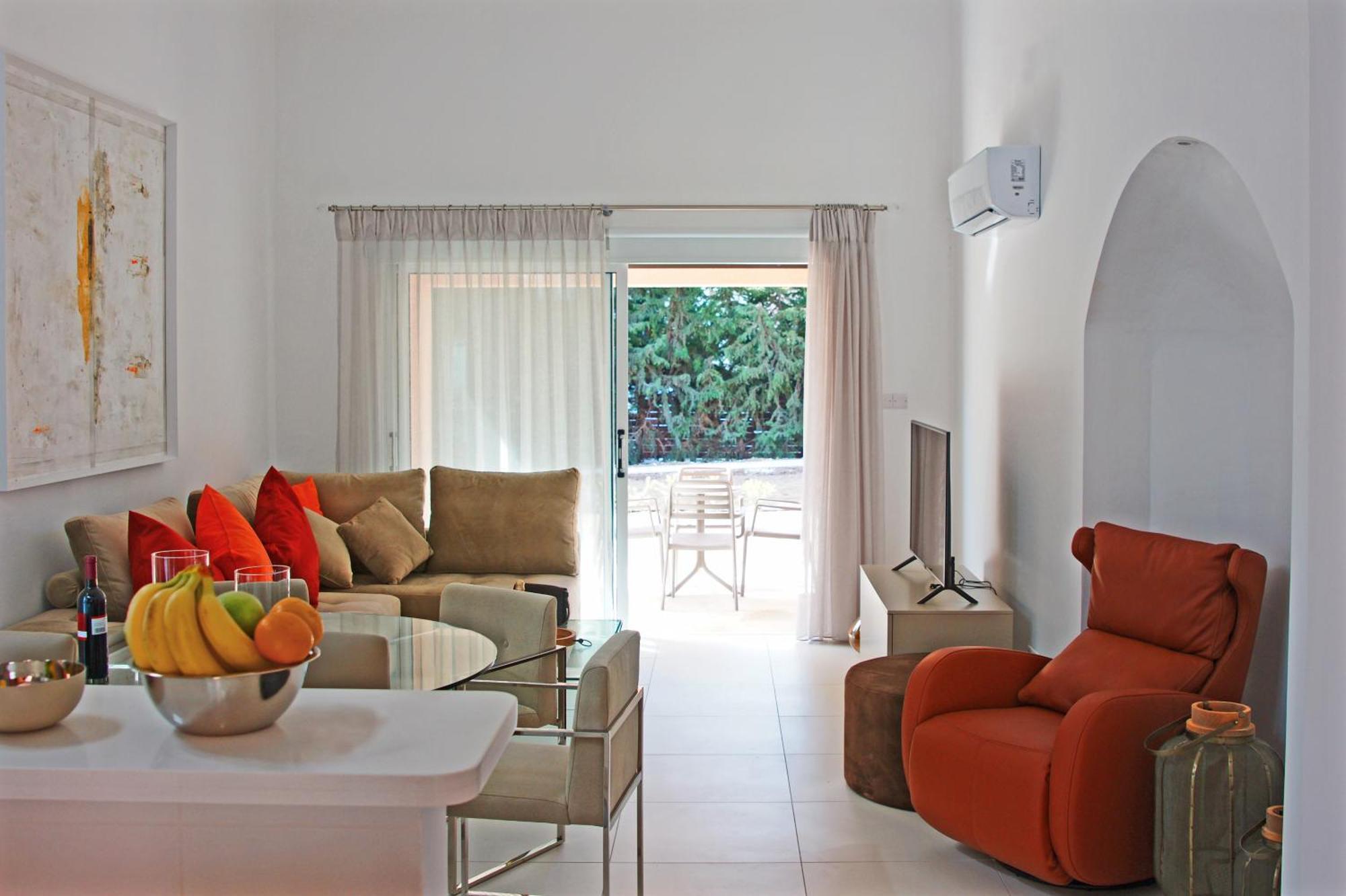 Resitour - Aphrodite Gardens Paphos ภายนอก รูปภาพ